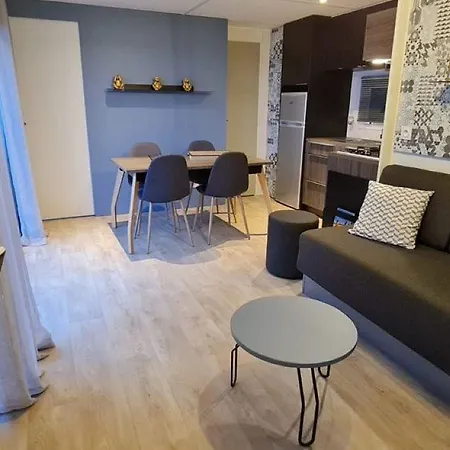 Bungalow Mobile Home De Luxe Vue Mer Saint-Raphael 4 Personnes Campsite Saint-Raphael (Var)